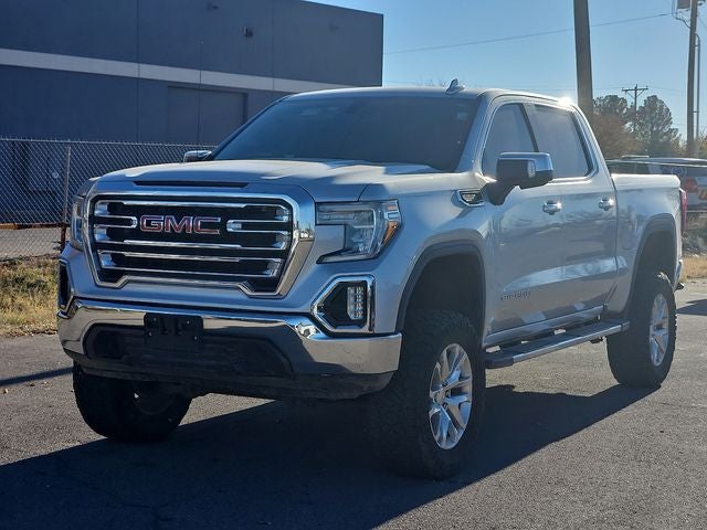 2020 GMC Sierra 1500 SLT in Quicksilver Metallic — front three-quarter view